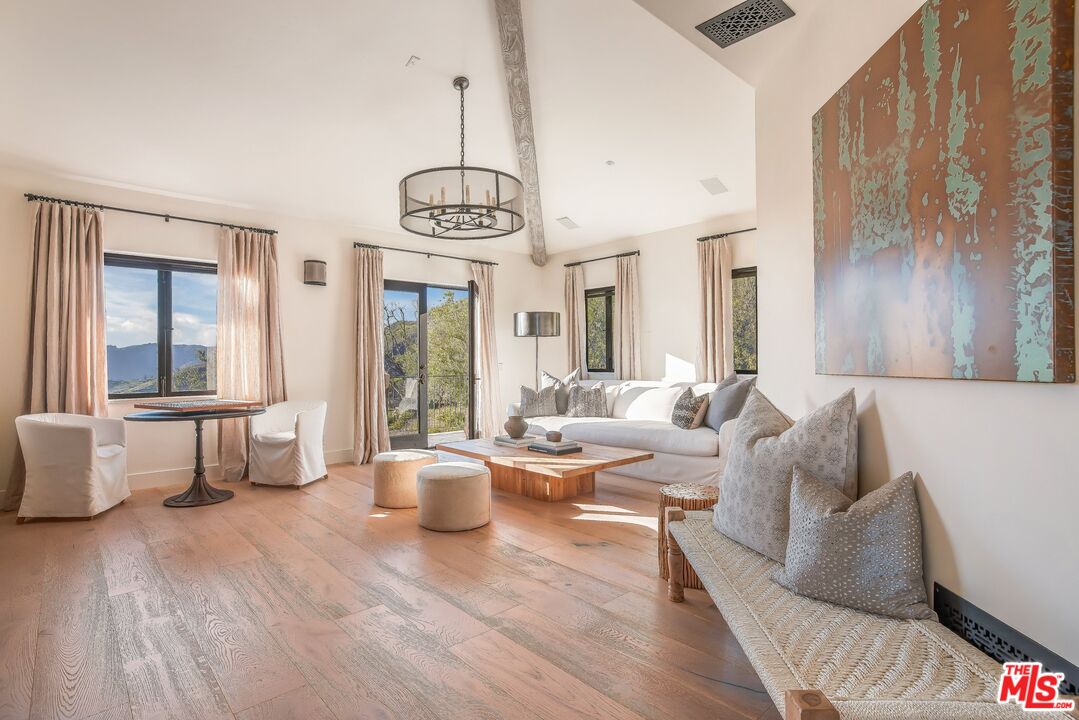 MLS #25539415 image #30