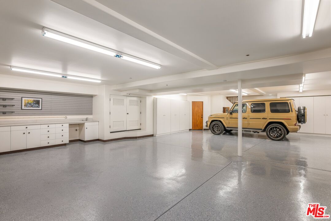 MLS #25539415 image #33