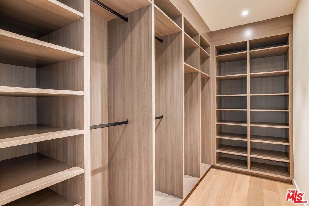 MLS #25539693 image #17