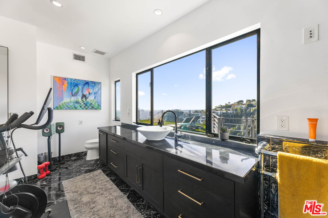 MLS #25539741 image #23