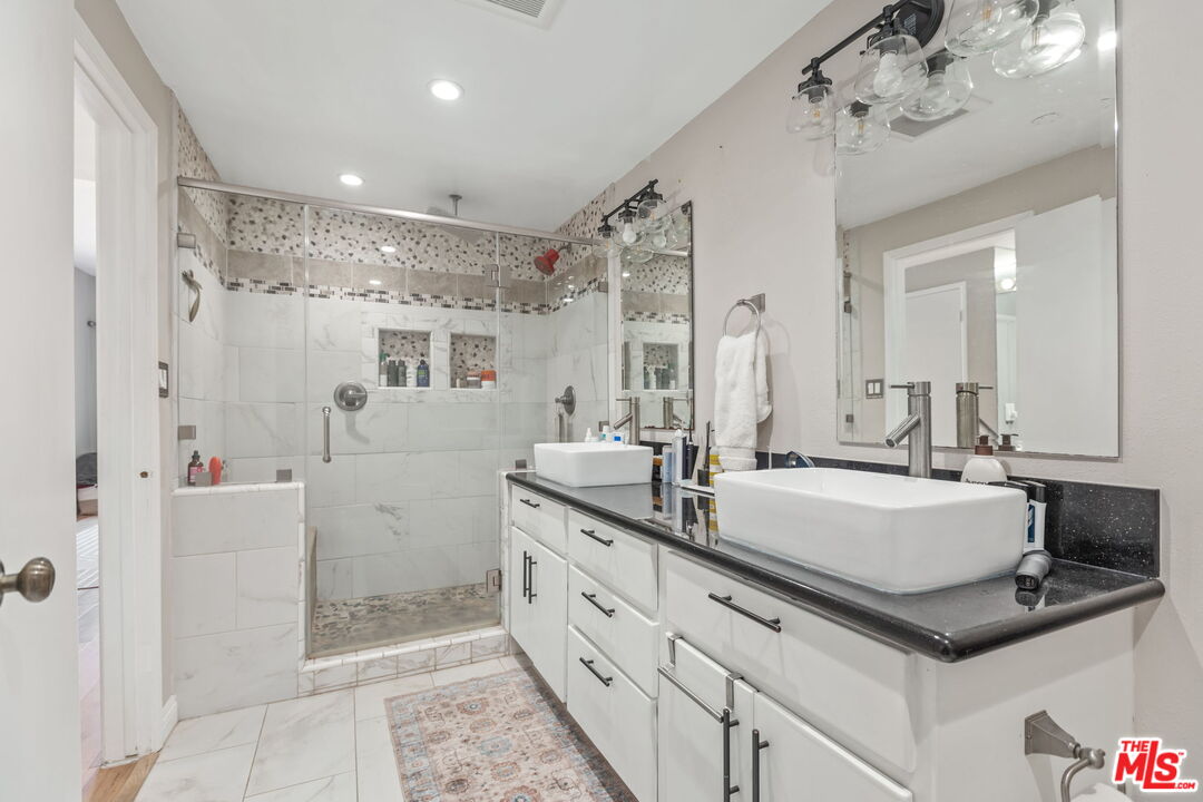 MLS #25540127 image #15