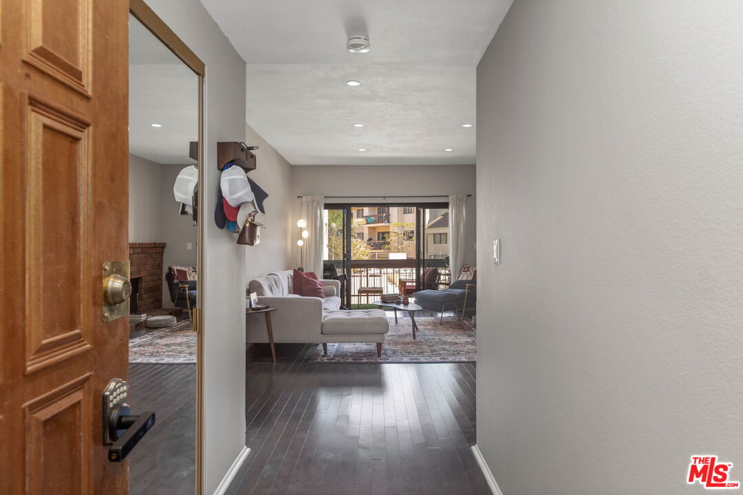 MLS #25540127 image #1