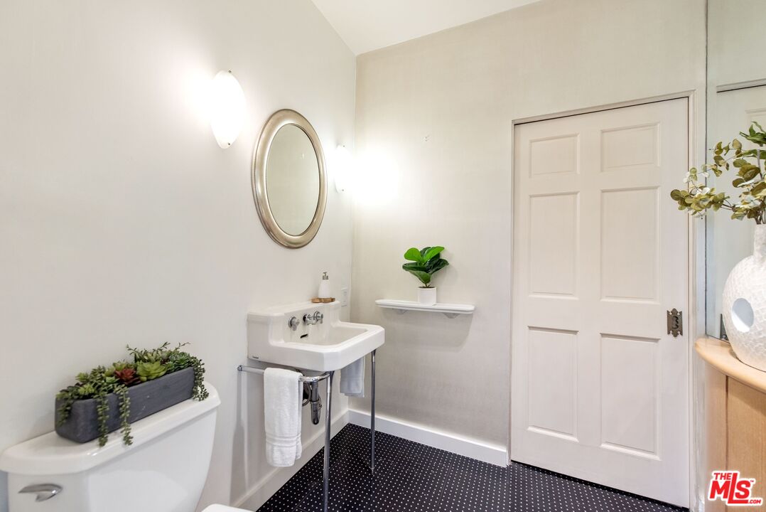 MLS #25540193 image #27