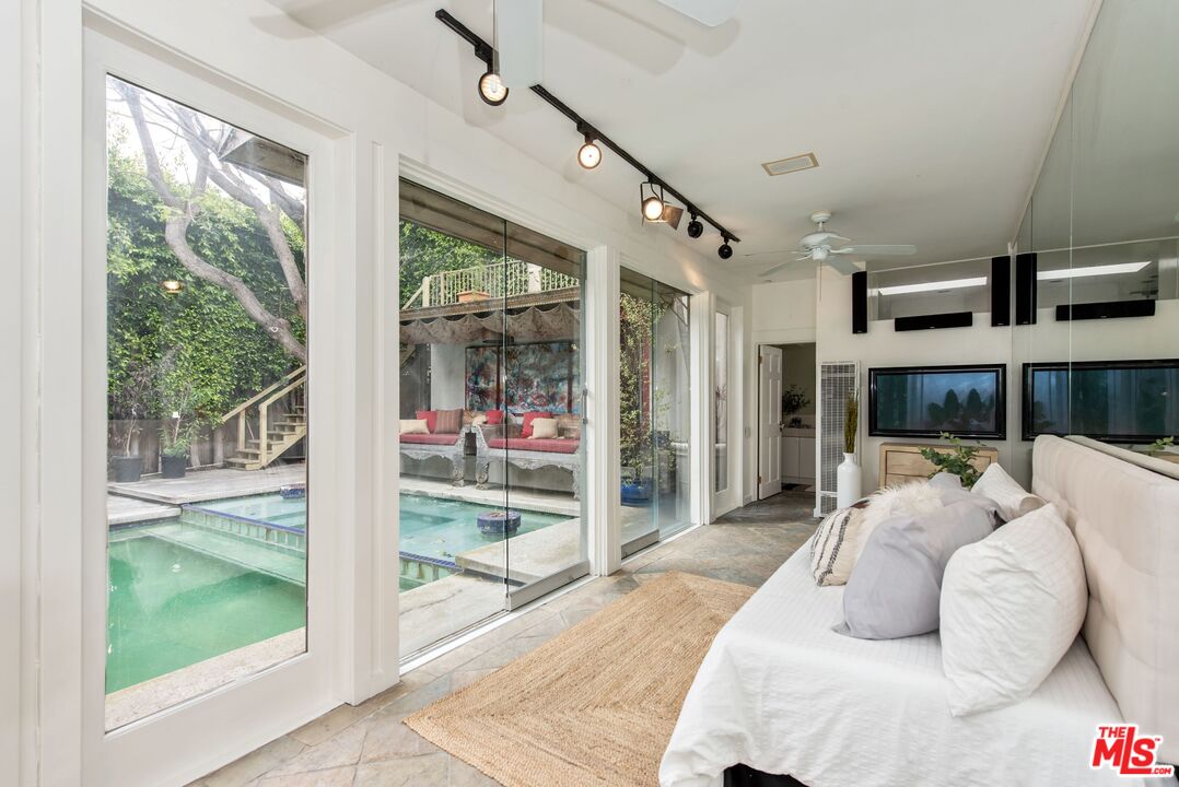 MLS #25540193 image #37