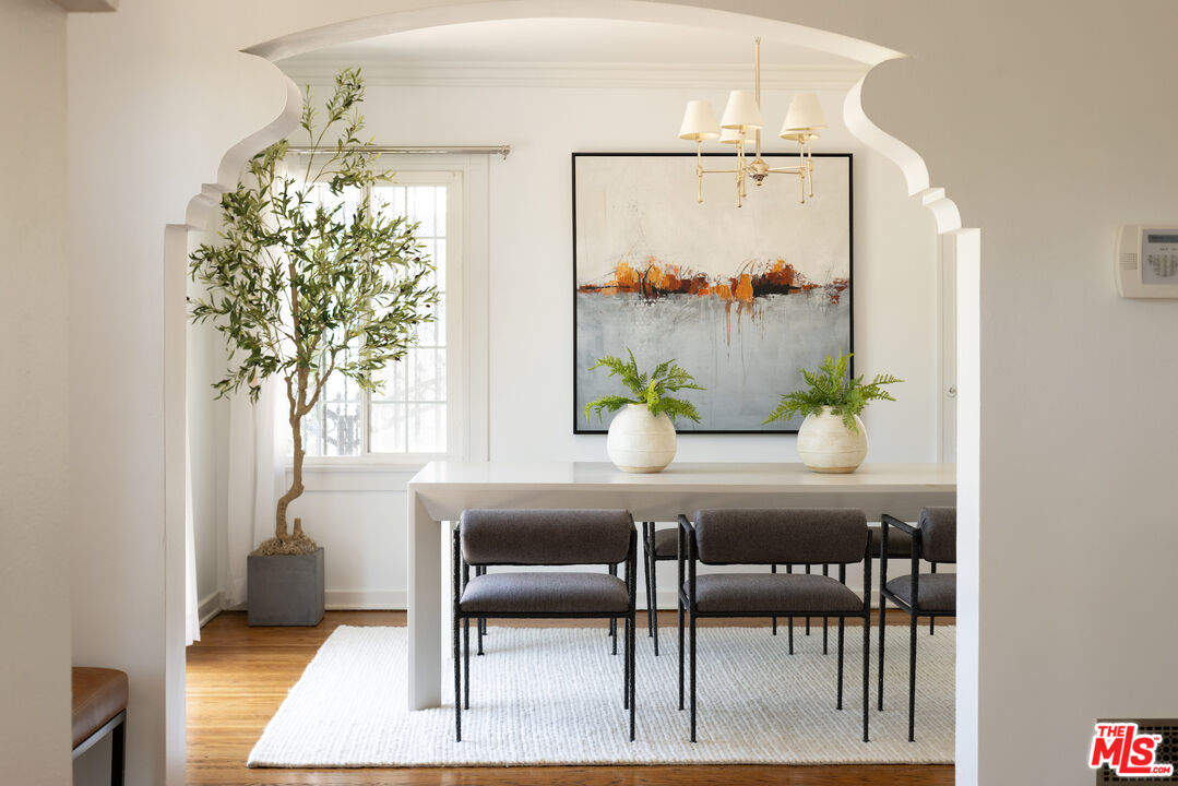 MLS #25540467 image #0