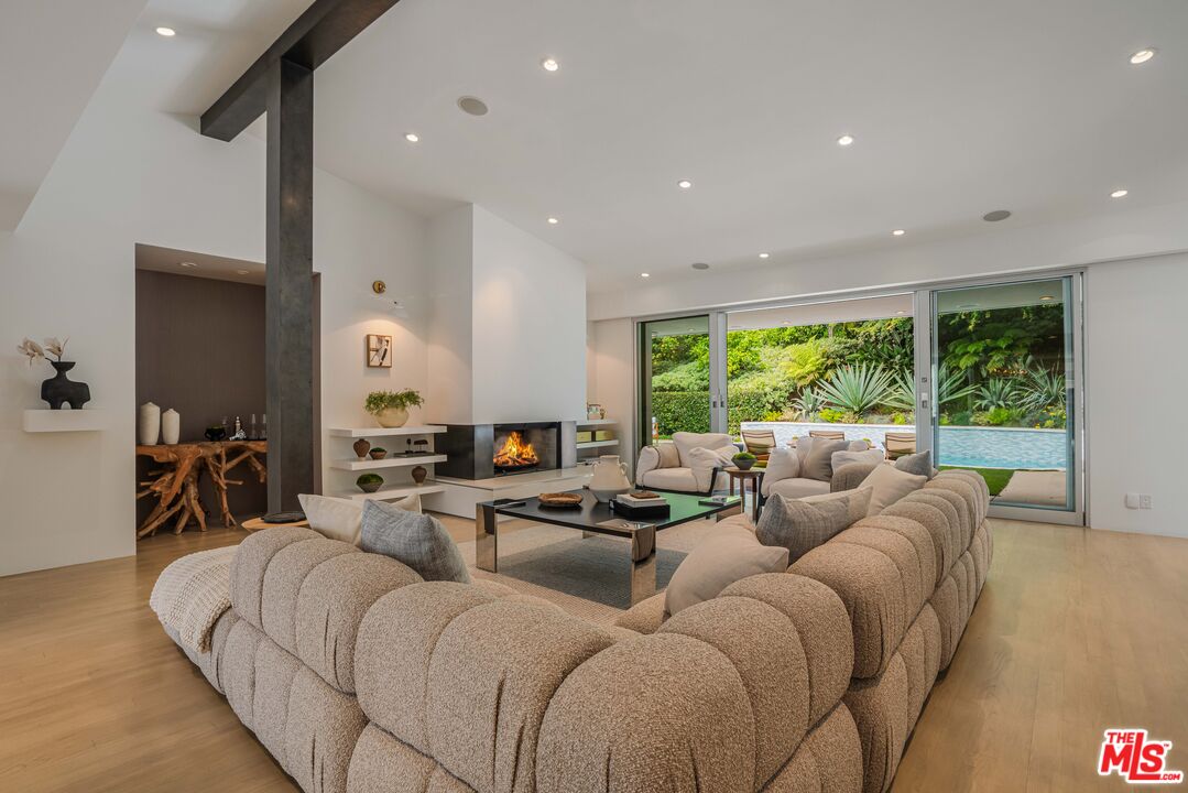 MLS #25540691 image #12