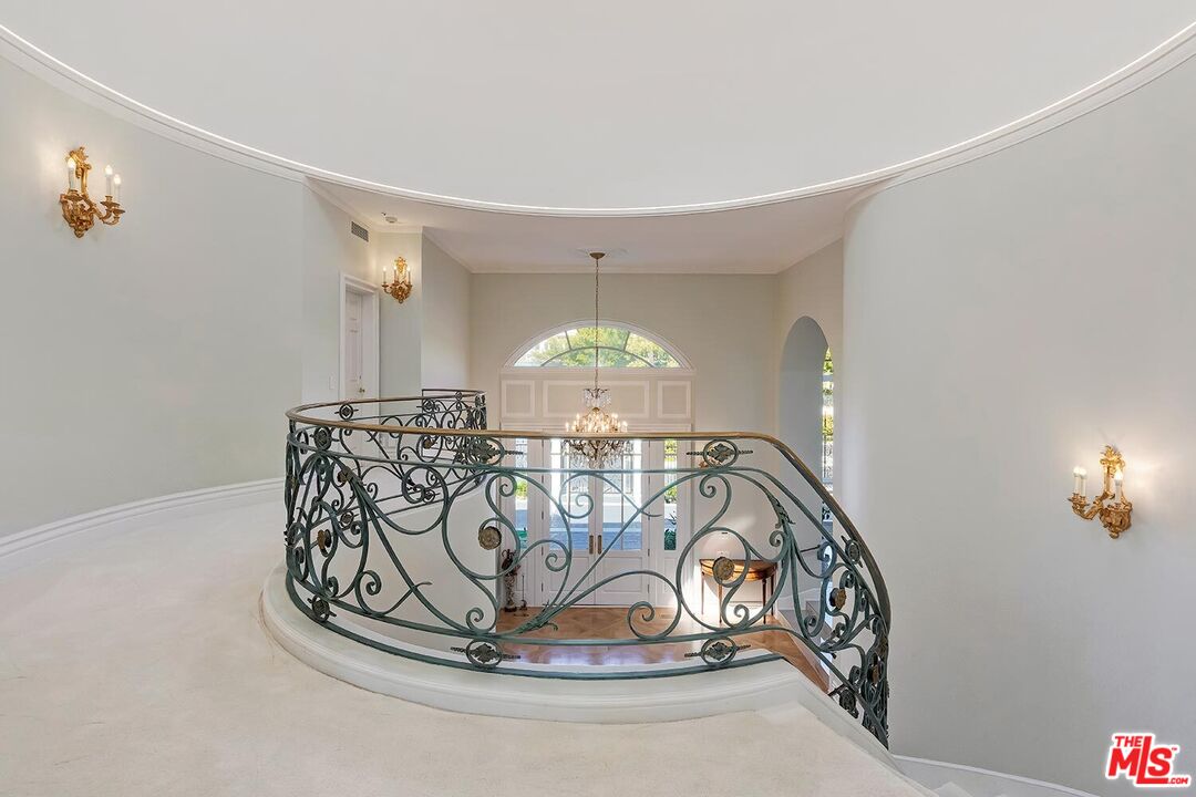 MLS #25540907 image #16