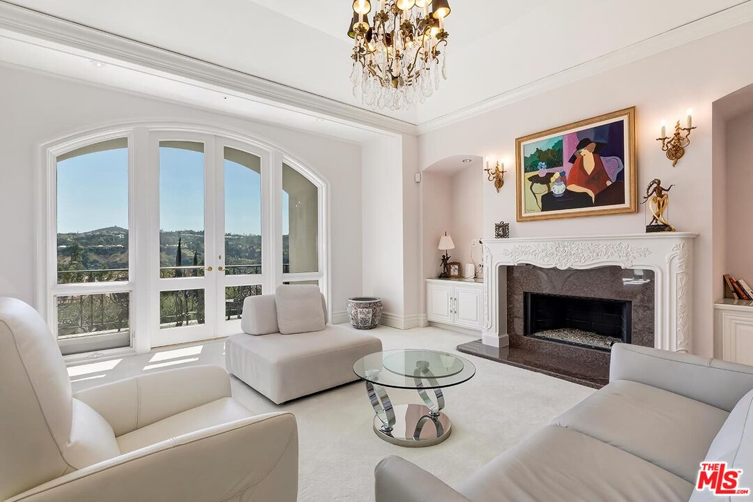 MLS #25540907 image #17