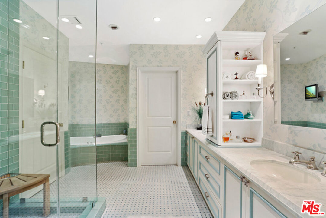 MLS #25540915 image #13