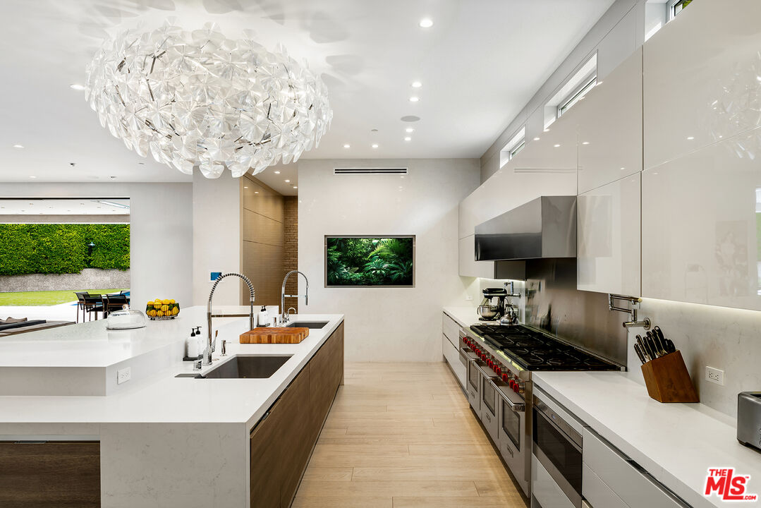 MLS #25541323 image #8