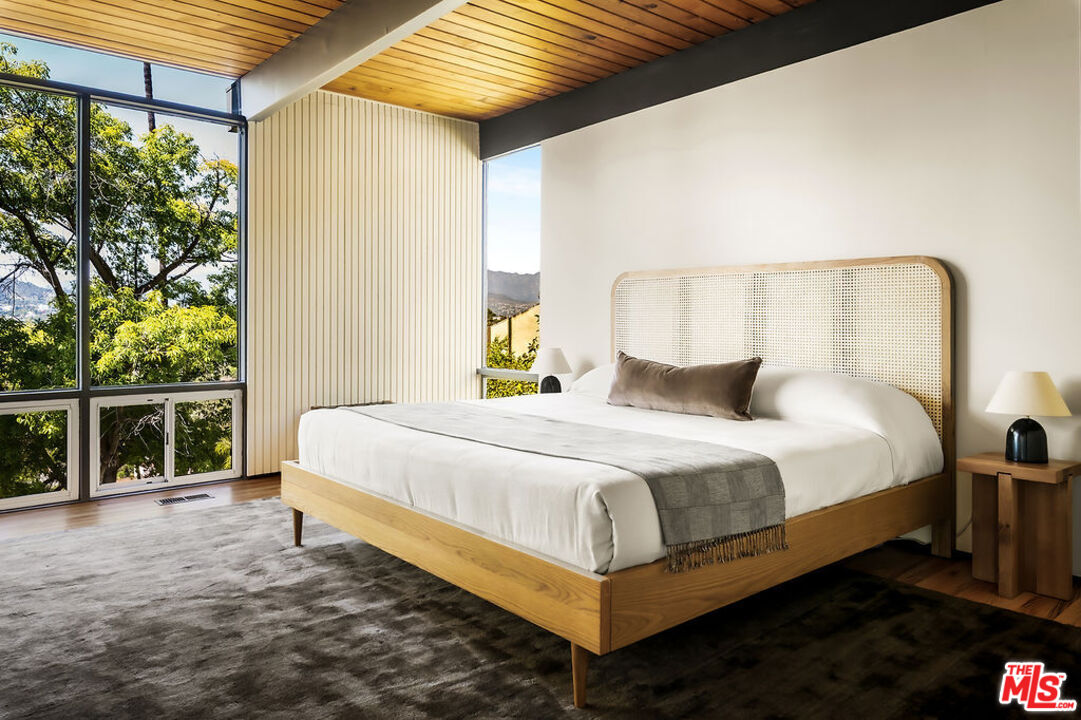 MLS #25541721 image #16