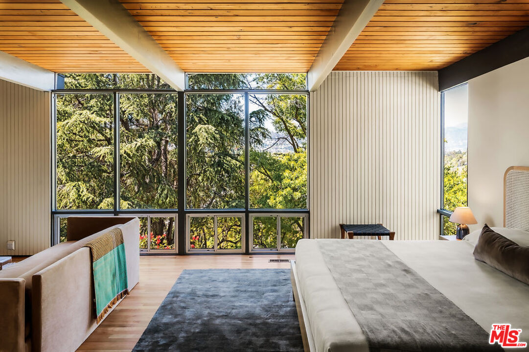 MLS #25541721 image #17