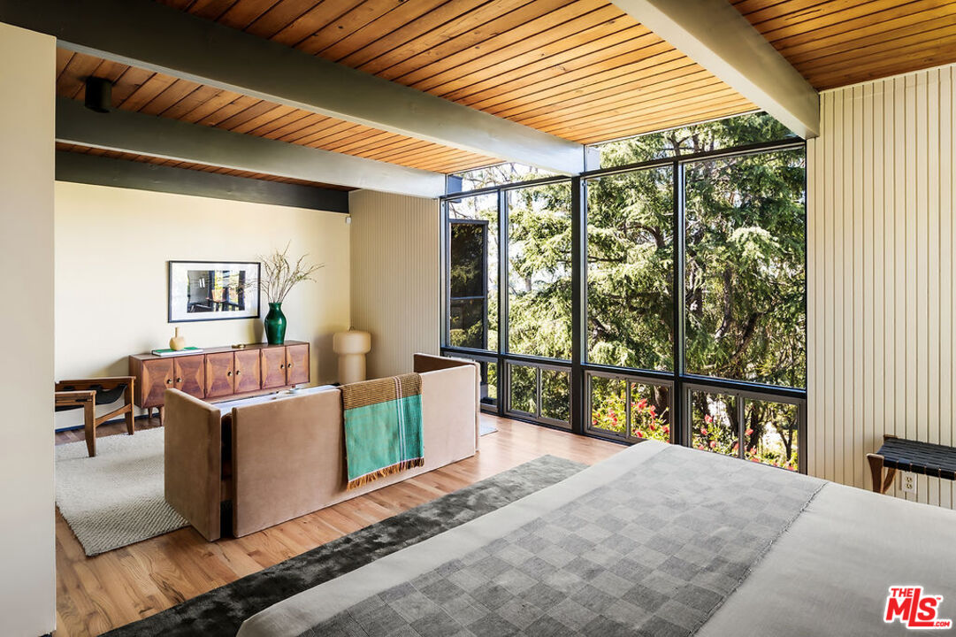 MLS #25541721 image #20