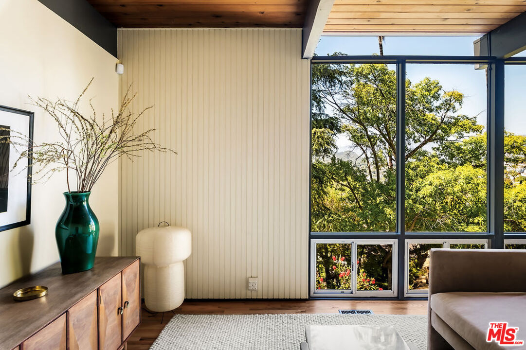 MLS #25541721 image #22