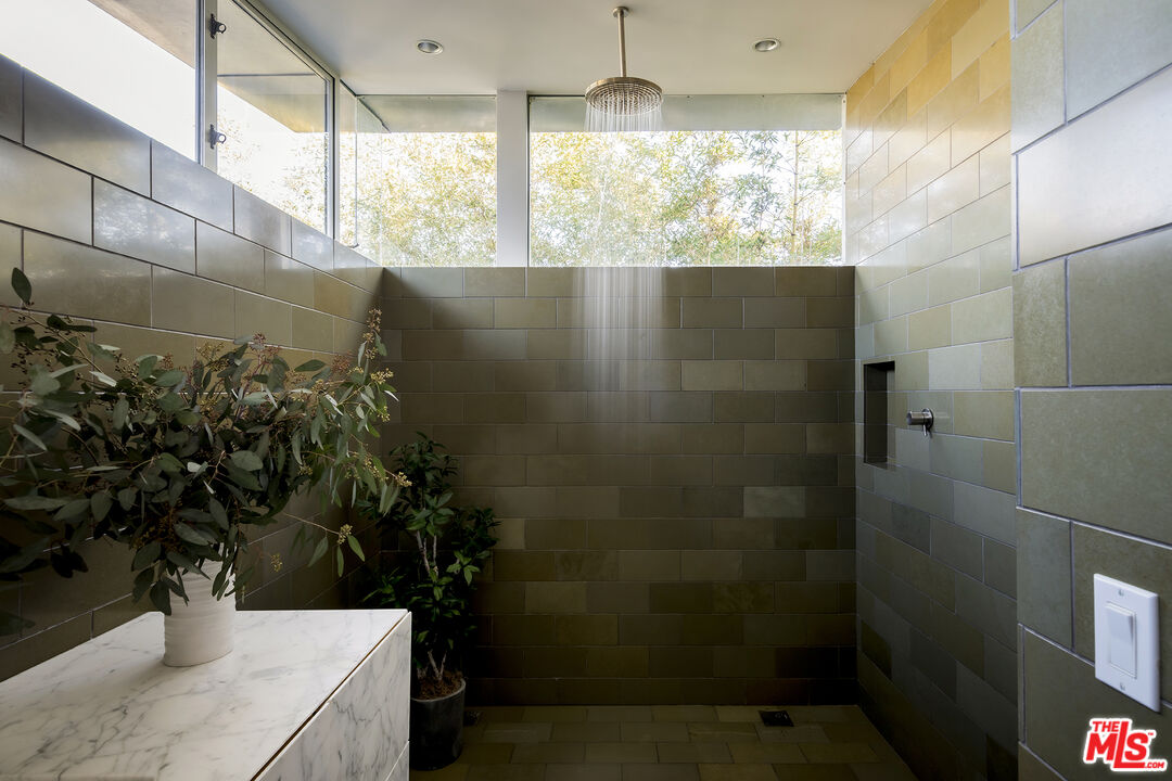 MLS #25541739 image #14