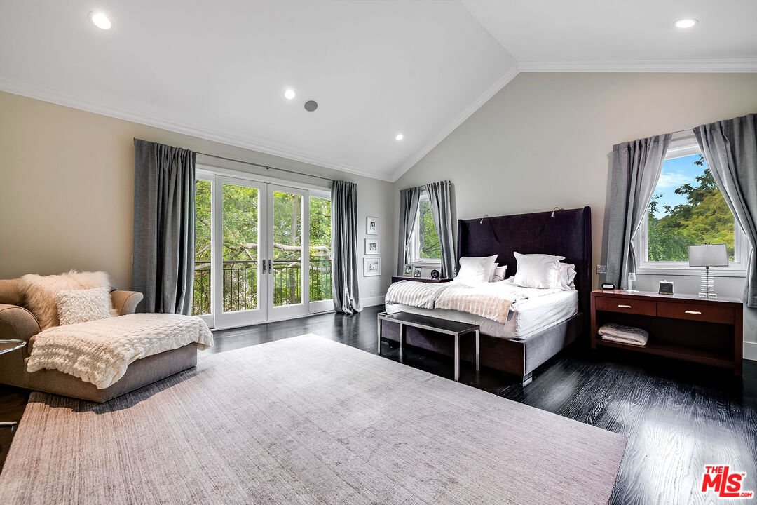 MLS #25541743 image #24