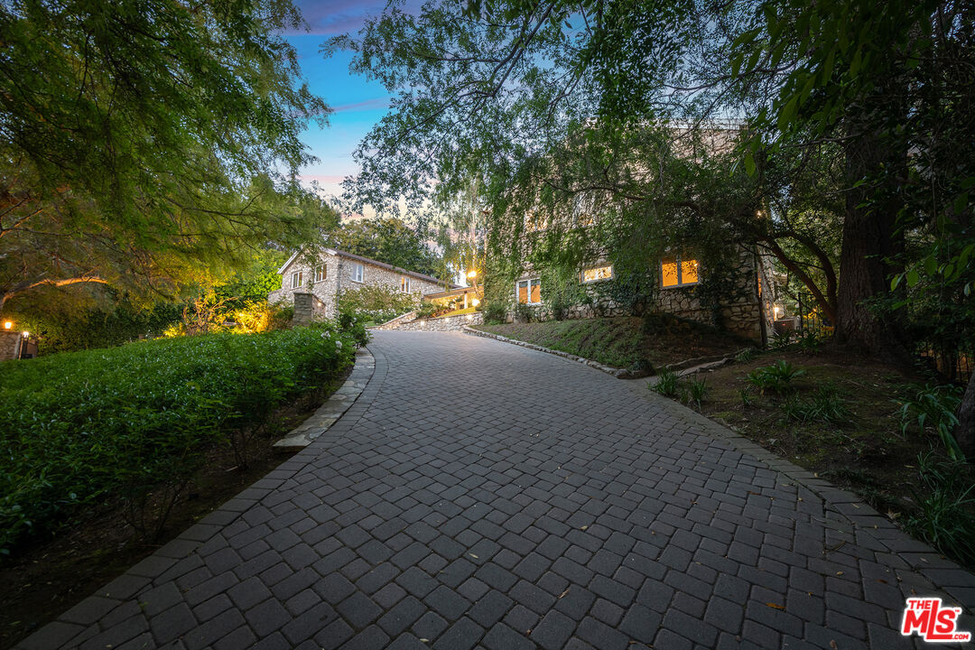 MLS #25541743 image #43