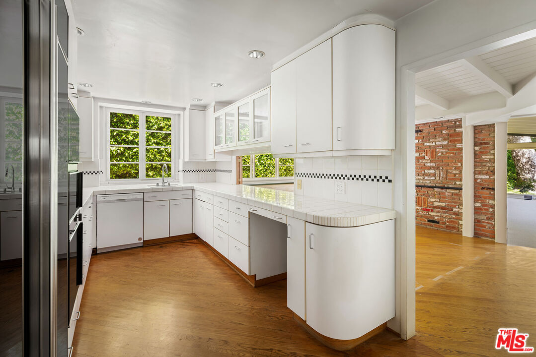 MLS #25541749 image #14