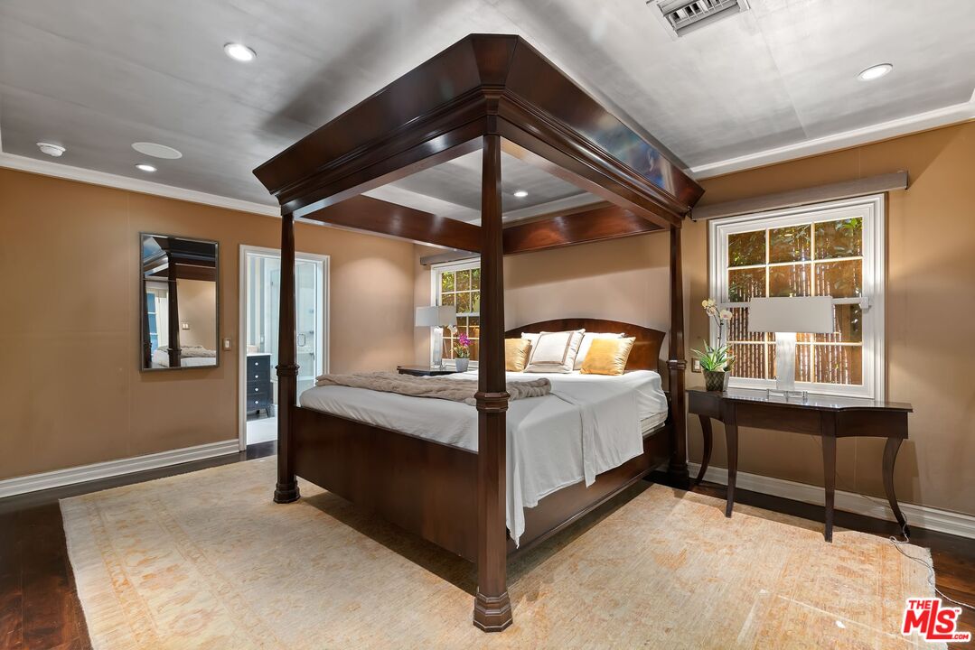 MLS #25541813 image #17