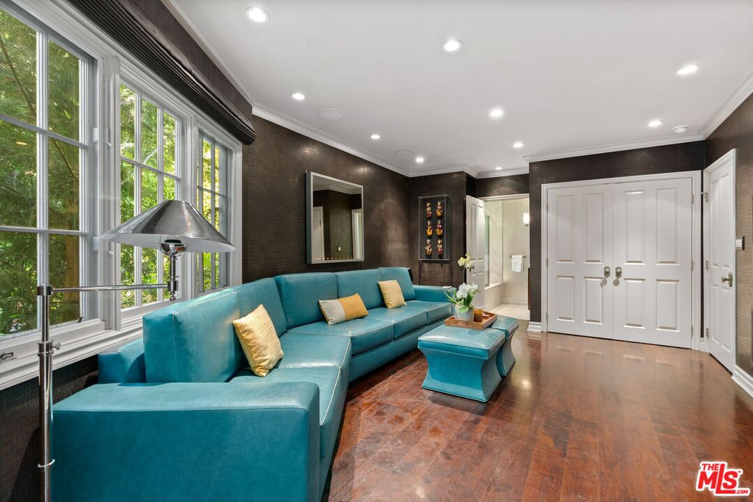 MLS #25541813 image #20