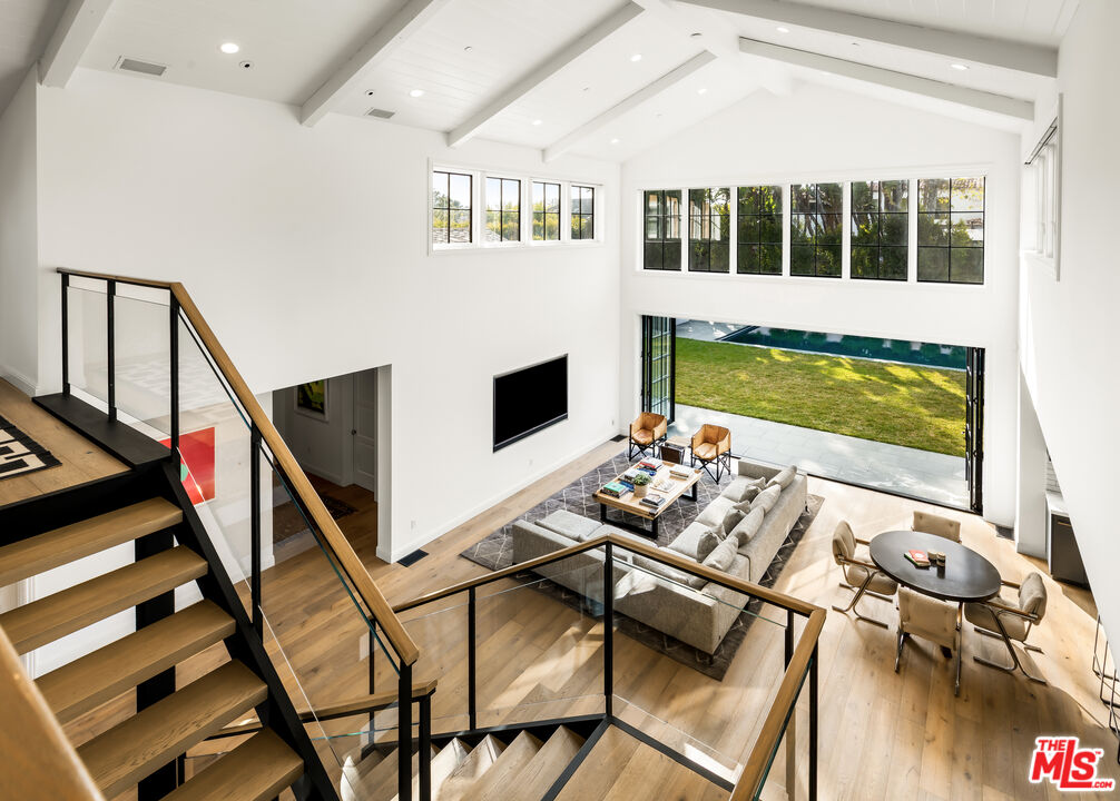 MLS #25541933 image #17