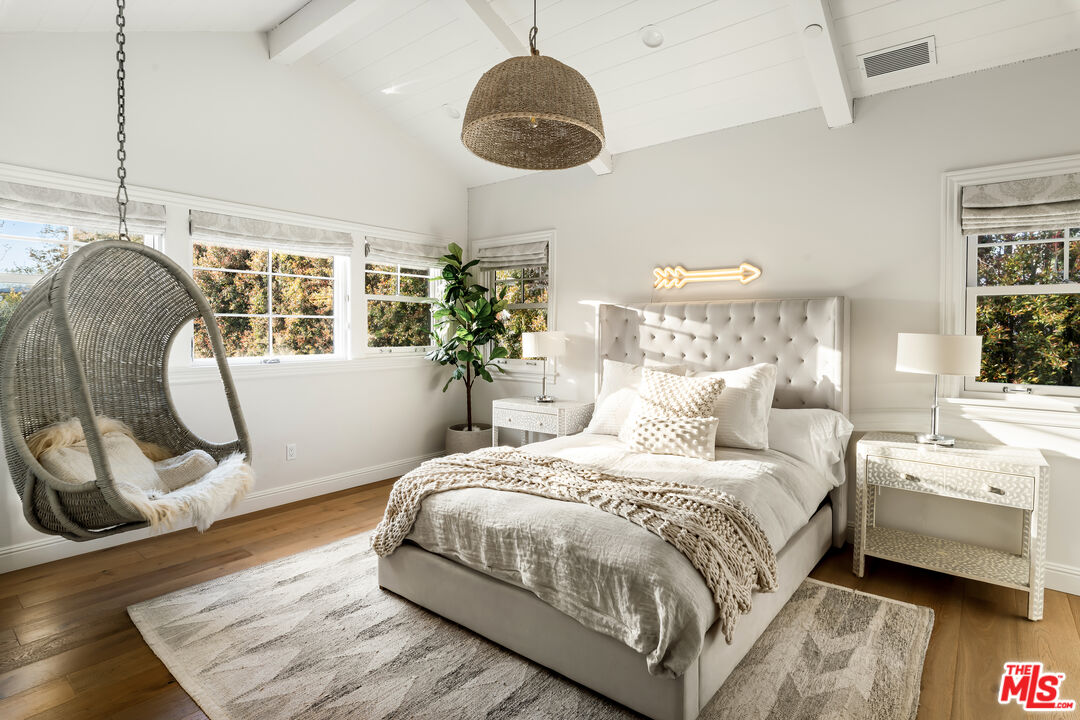 MLS #25541933 image #18