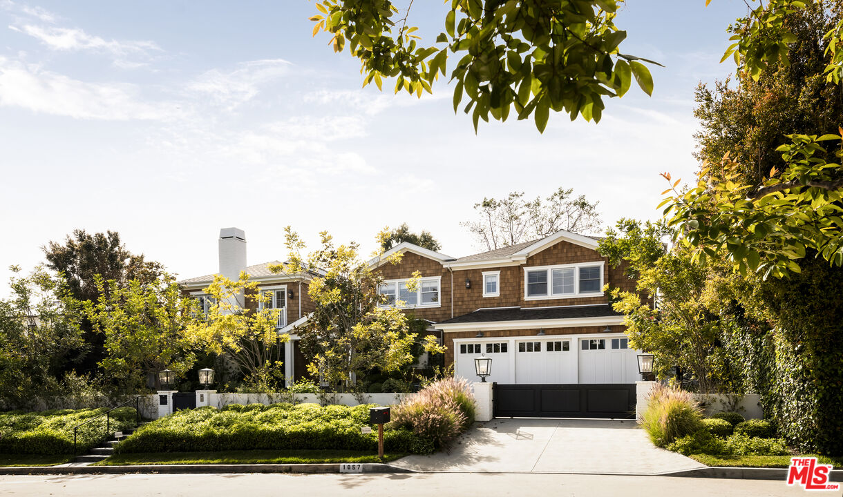 MLS #25541933 image #1