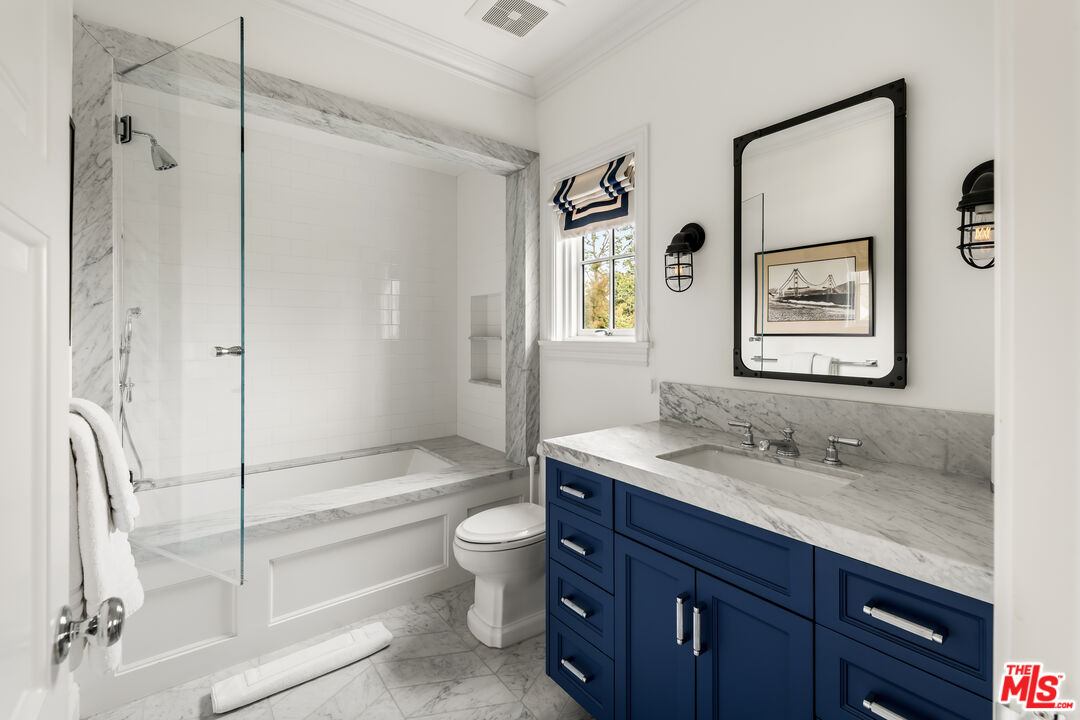 MLS #25541933 image #21