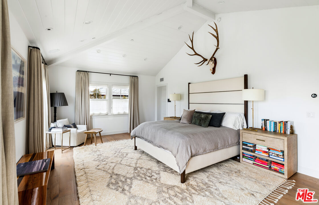 MLS #25541933 image #24