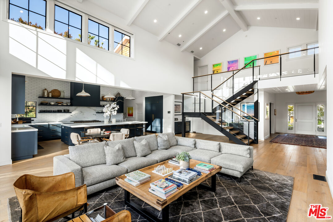 MLS #25541933 image #5