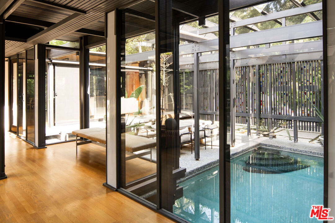 MLS #25542165 image #14