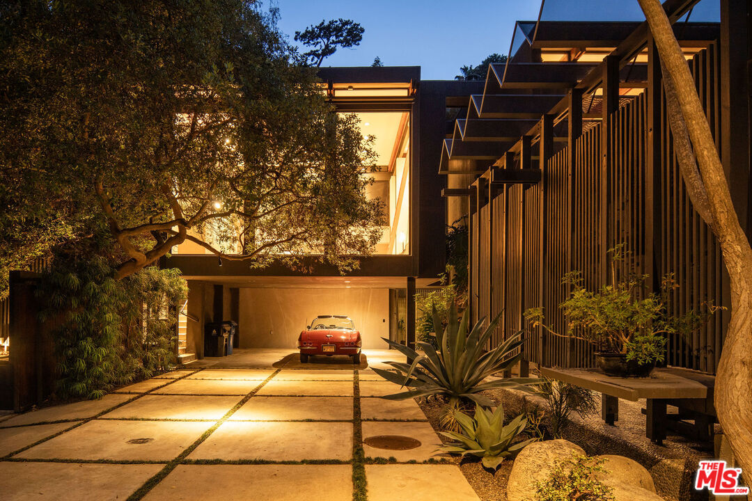 MLS #25542165 image #1