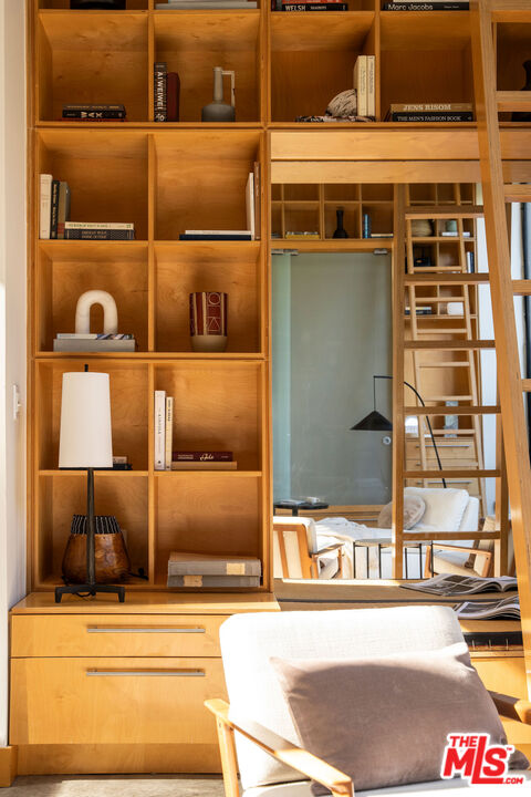 MLS #25542165 image #28