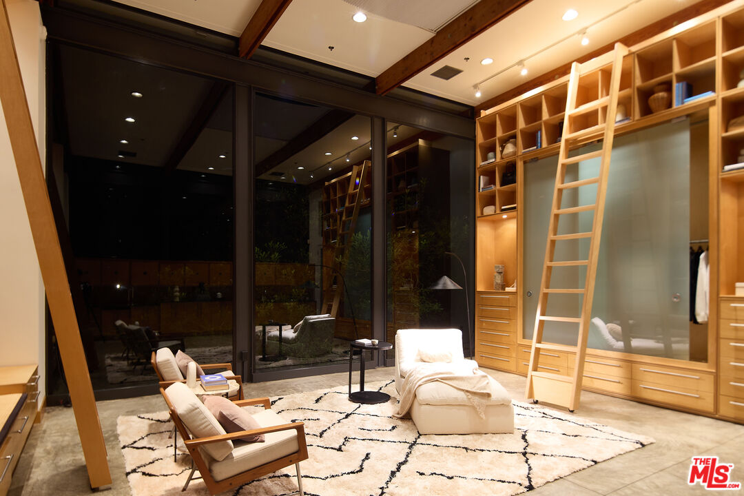 MLS #25542165 image #30