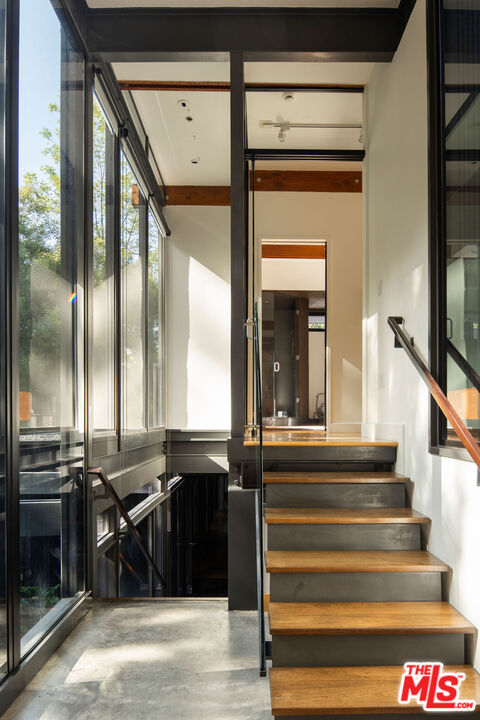 MLS #25542165 image #31