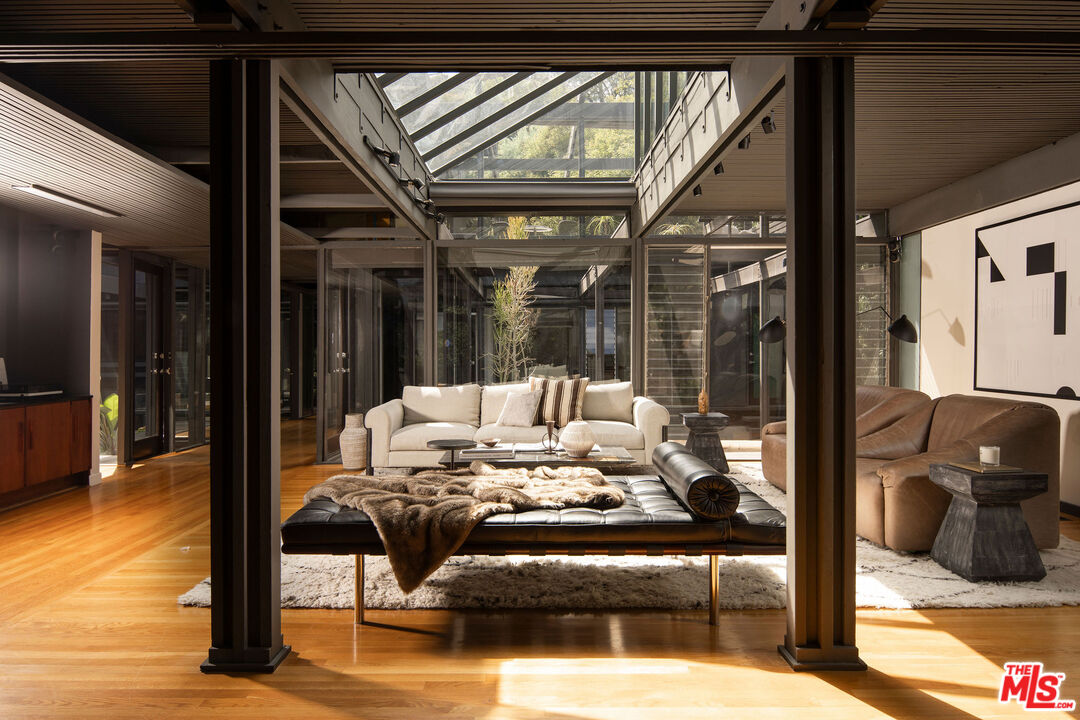 MLS #25542165 image #5