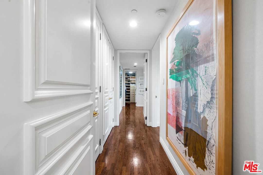 MLS #25542793 image #14