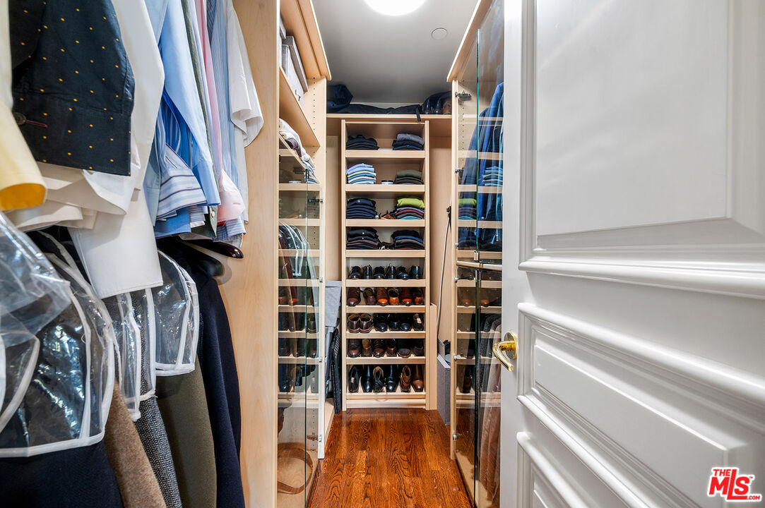 MLS #25542793 image #22