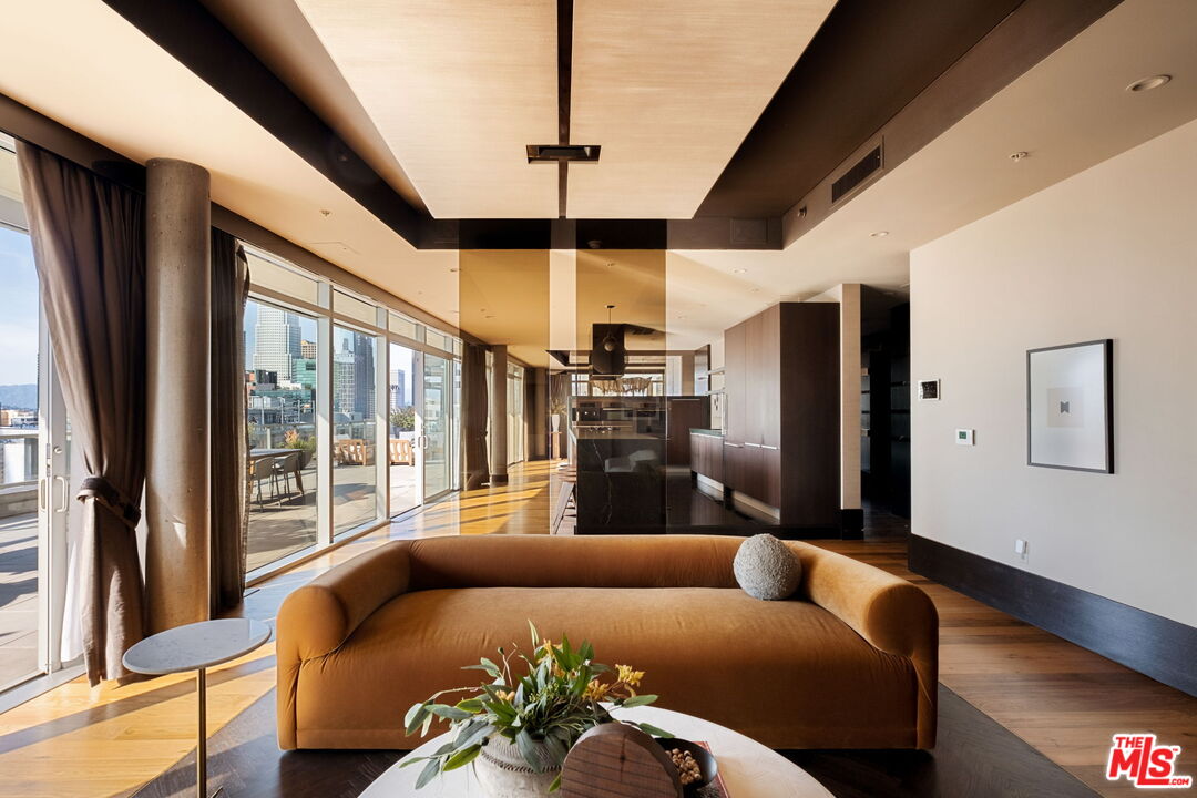 MLS #25542801 image #16