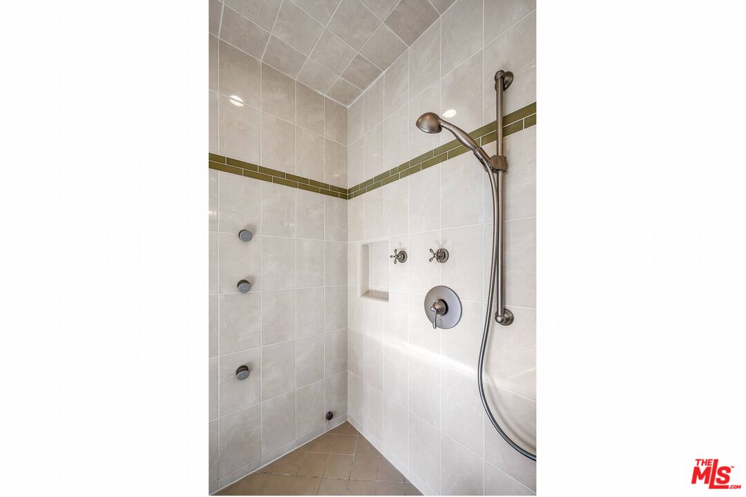 MLS #25543343 image #18