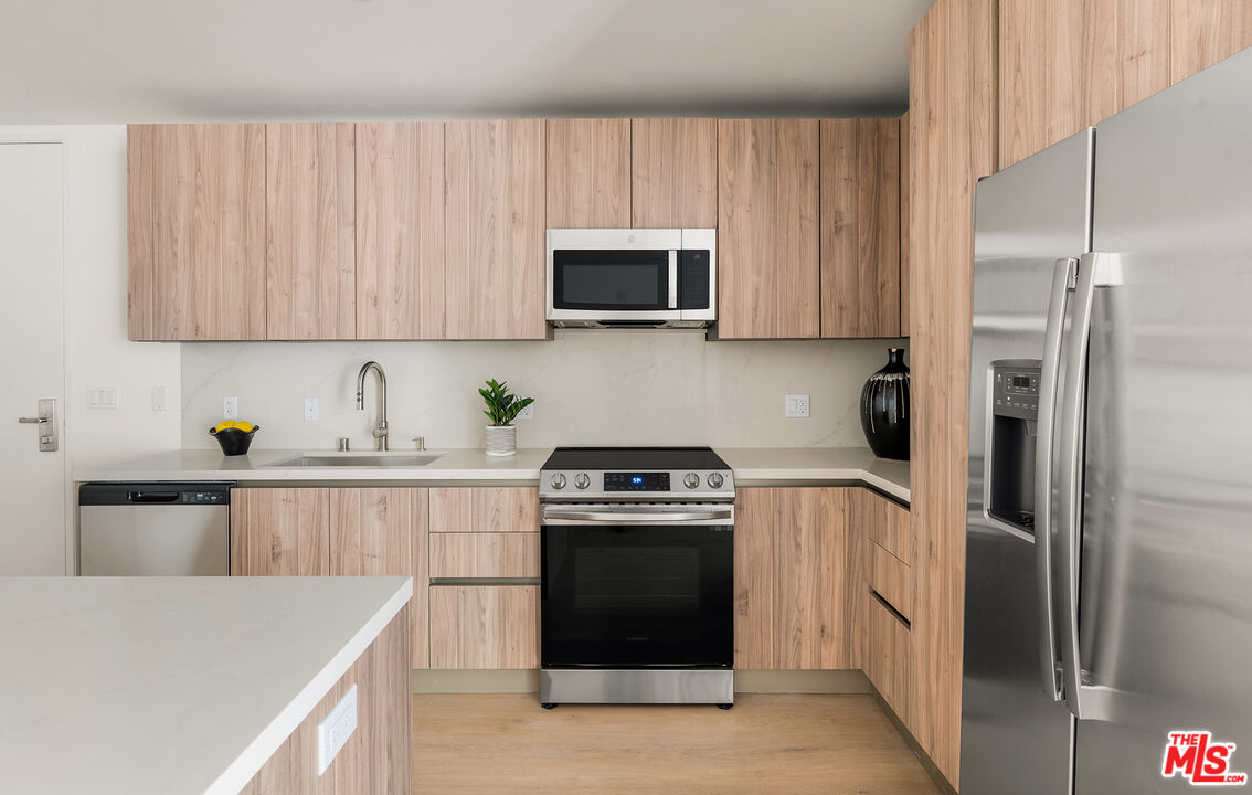 MLS #25543393 image #12