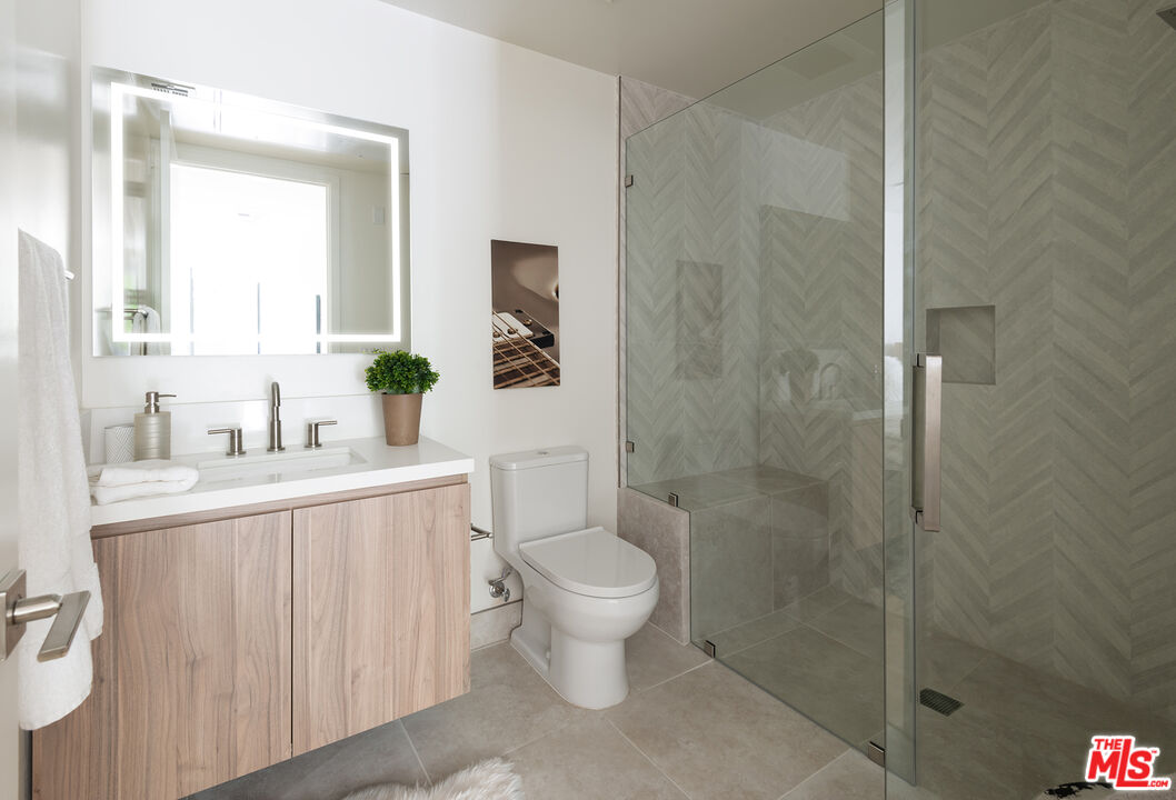 MLS #25543393 image #19