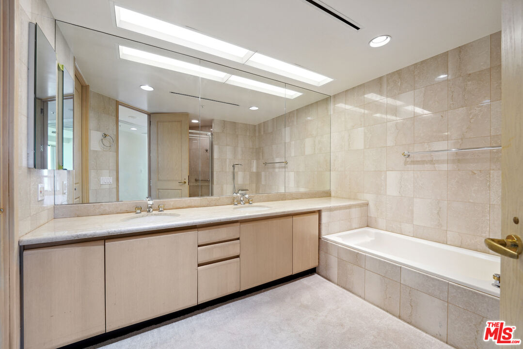 MLS #25543423 image #12