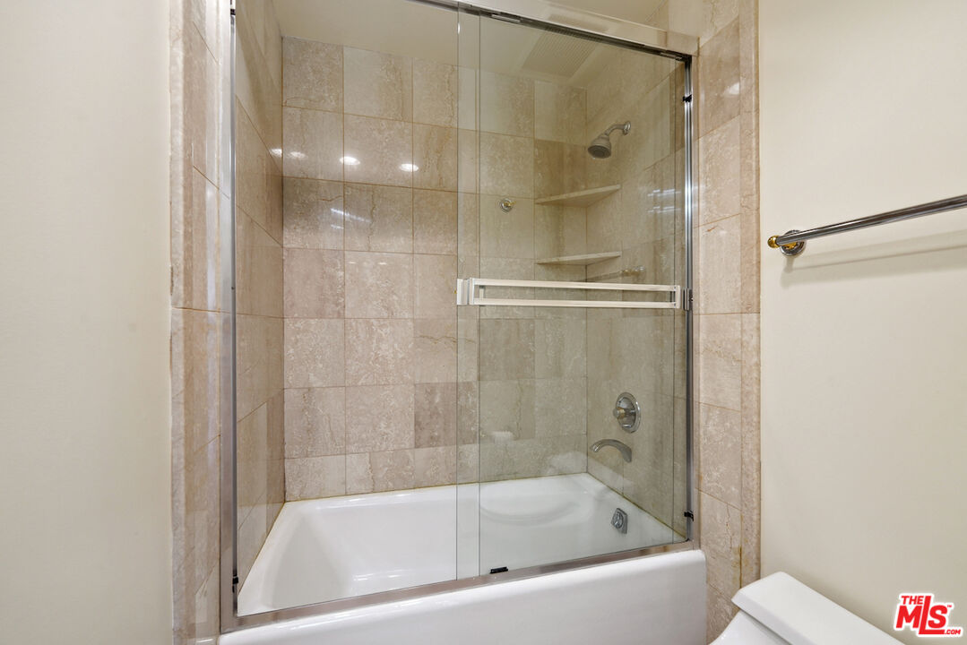 MLS #25543423 image #20