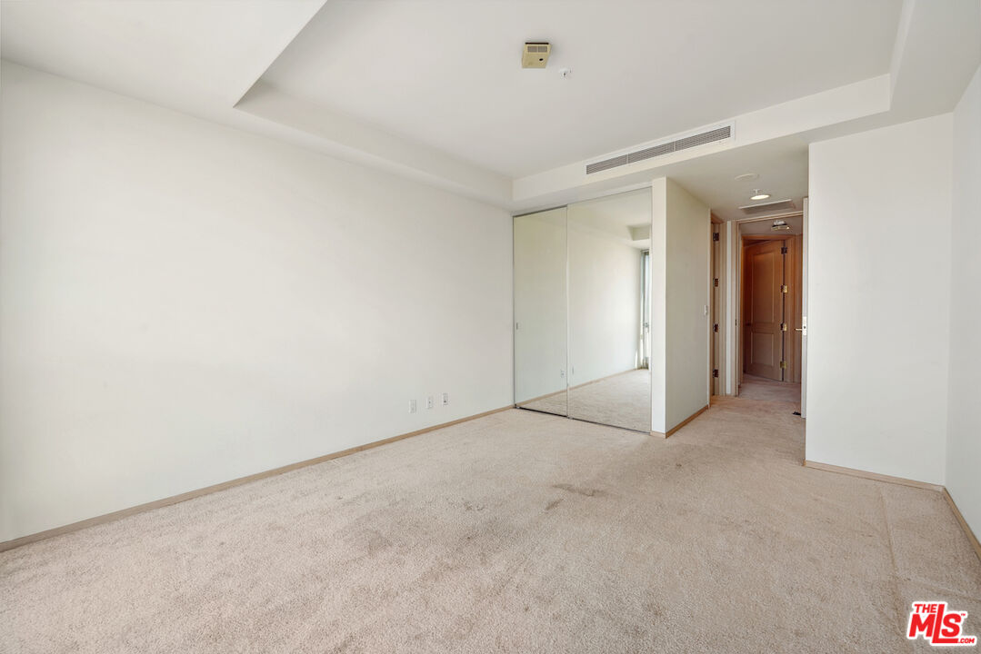 MLS #25543423 image #24