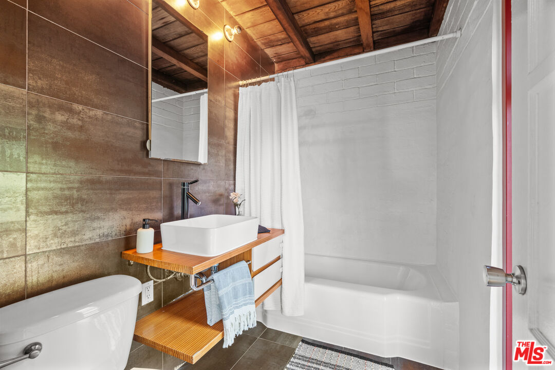 MLS #25543679 image #19