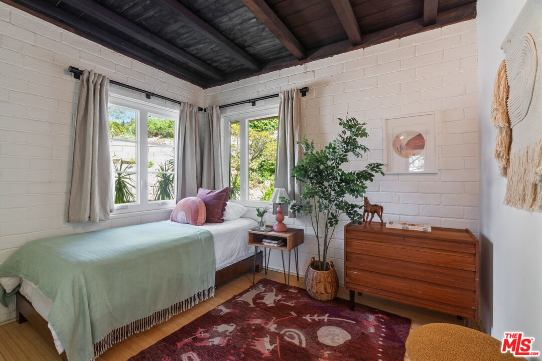 MLS #25543679 image #22