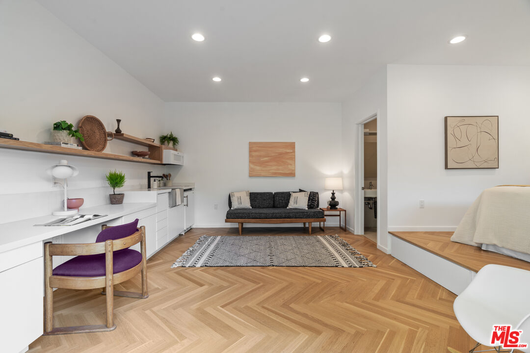 MLS #25543679 image #27