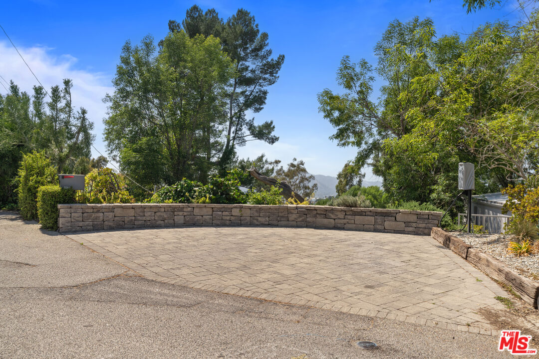 MLS #25543679 image #33