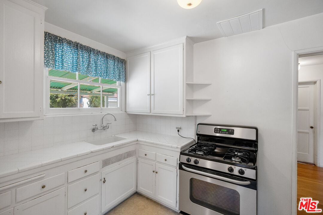 MLS #25543857 image #10